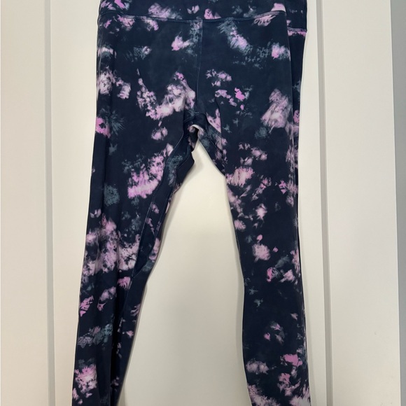 Lululemon Align High Rise-Circulate Tie Dye Mineral Blue Excellent Condition. 14 - Picture 4 of 7